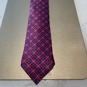 Stefano Ricci tie. Looks new.